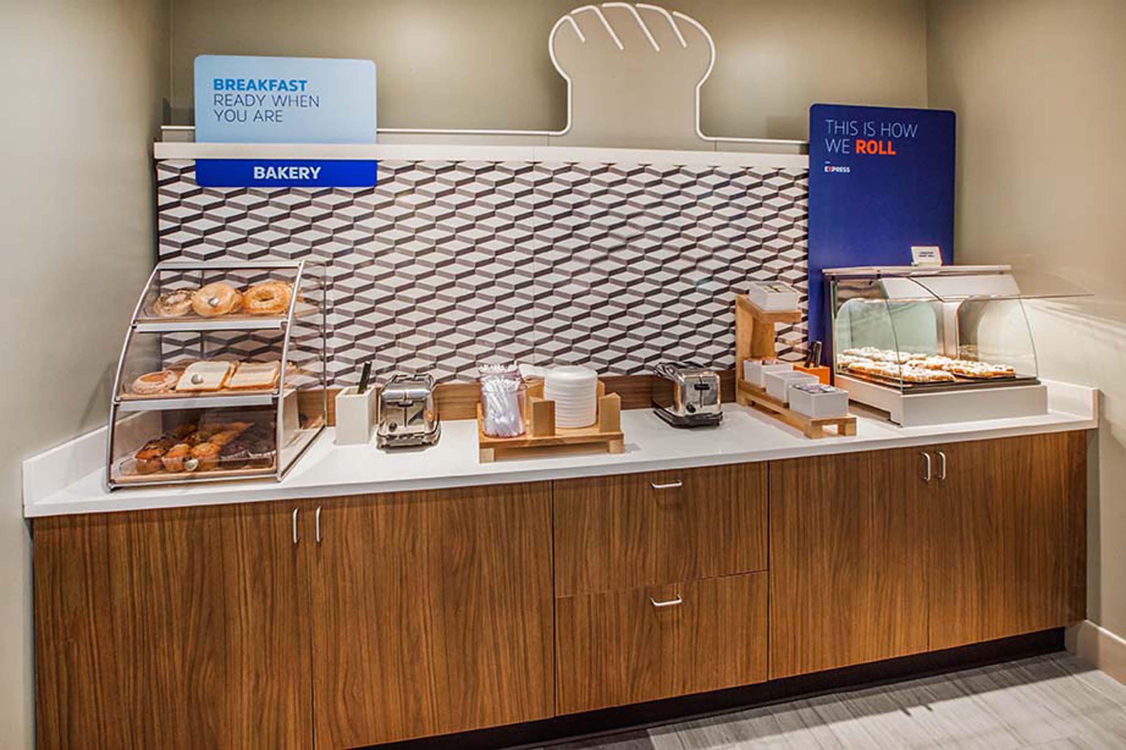 Holiday Inn Express Windsor Sonoma Wine Country By Ihg Экстерьер фото