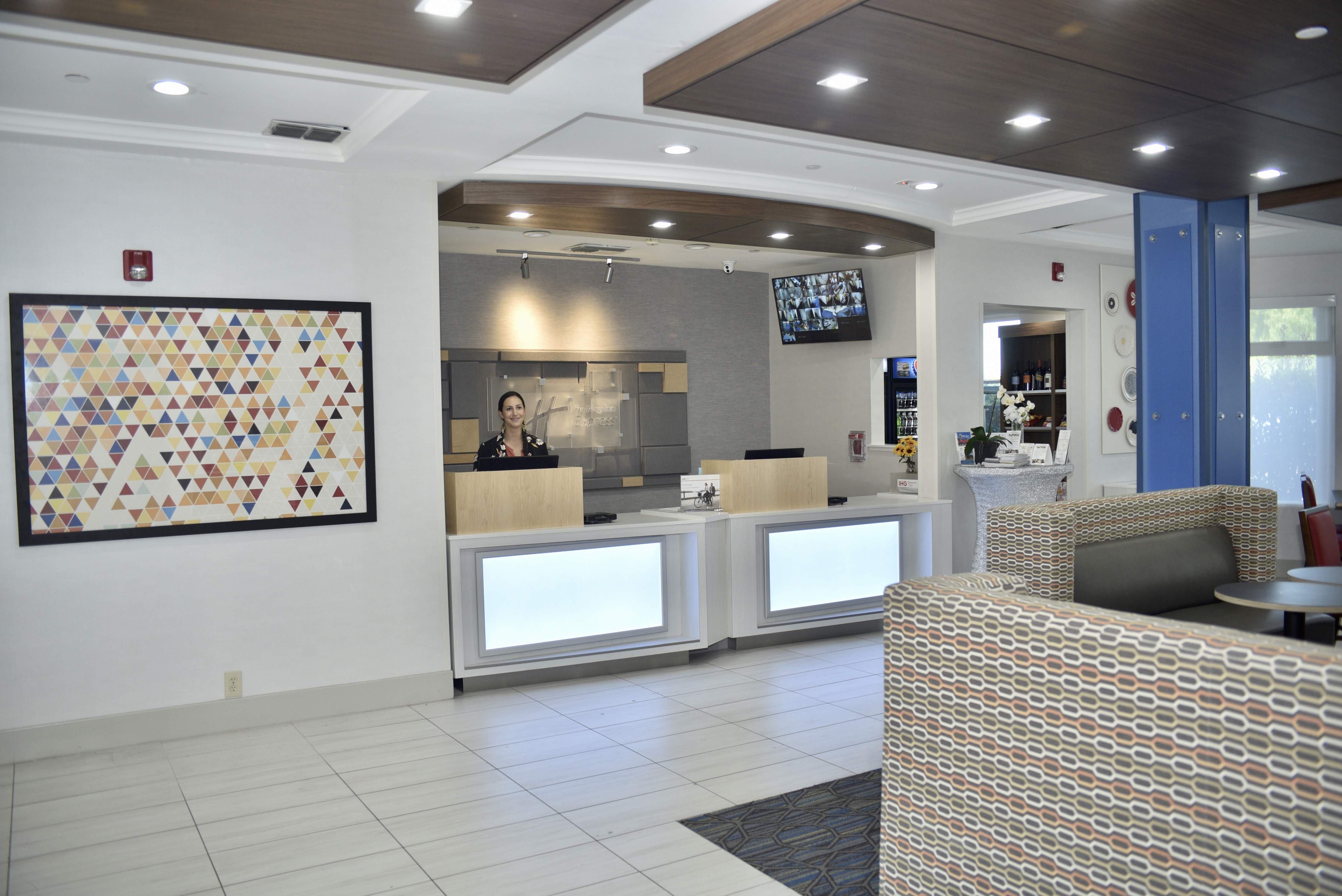 Holiday Inn Express Windsor Sonoma Wine Country By Ihg Экстерьер фото