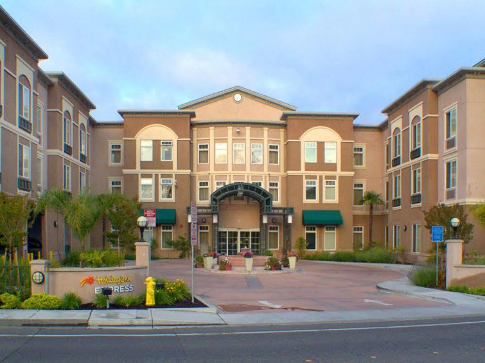 Holiday Inn Express Windsor Sonoma Wine Country By Ihg Экстерьер фото